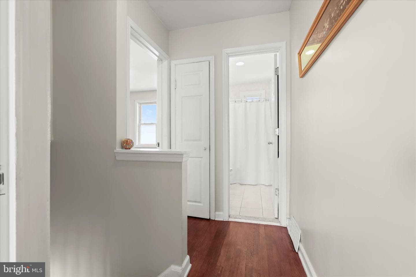 1004 Iris Avenue photo 18