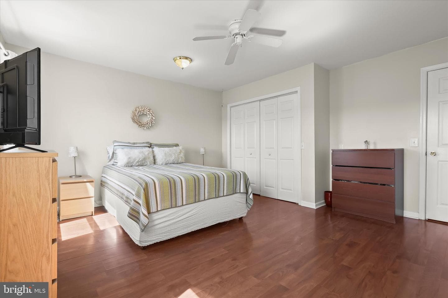 1004 Iris Avenue photo 21