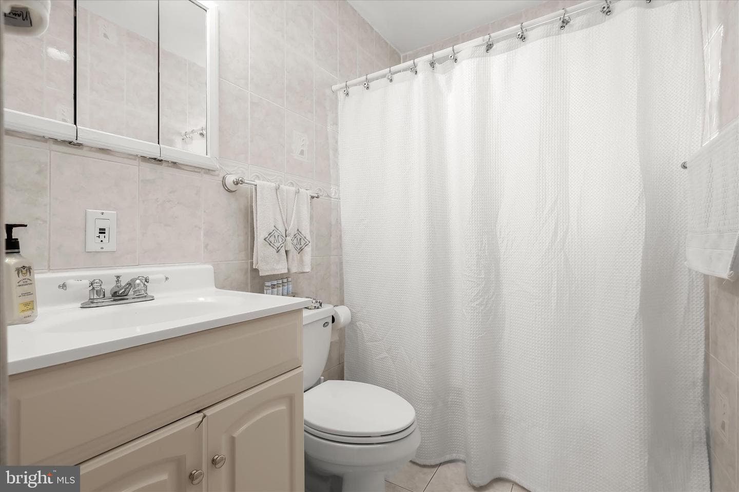 1004 Iris Avenue photo 22