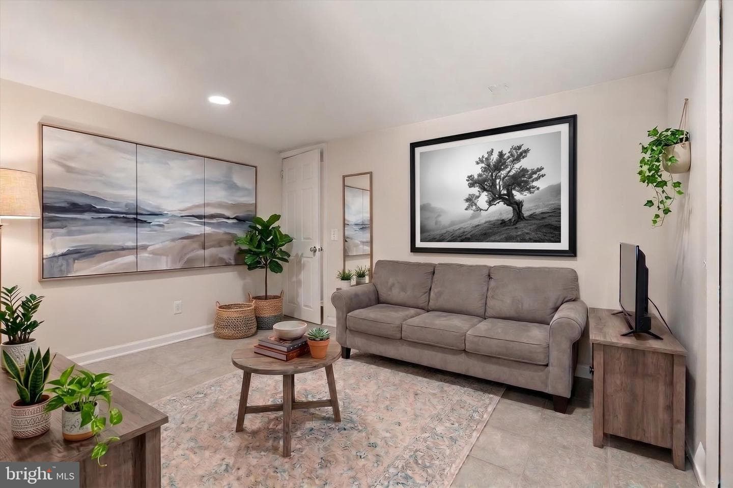 1004 Iris Avenue photo 33