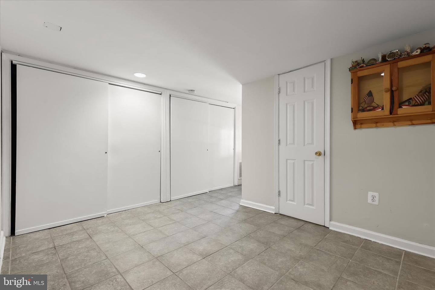 1004 Iris Avenue photo 35