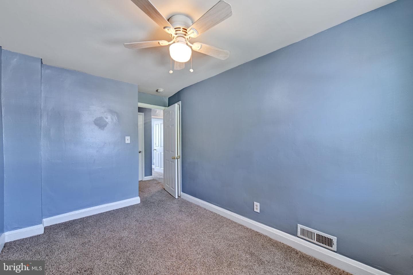 3238 Westmont Avenue photo 11