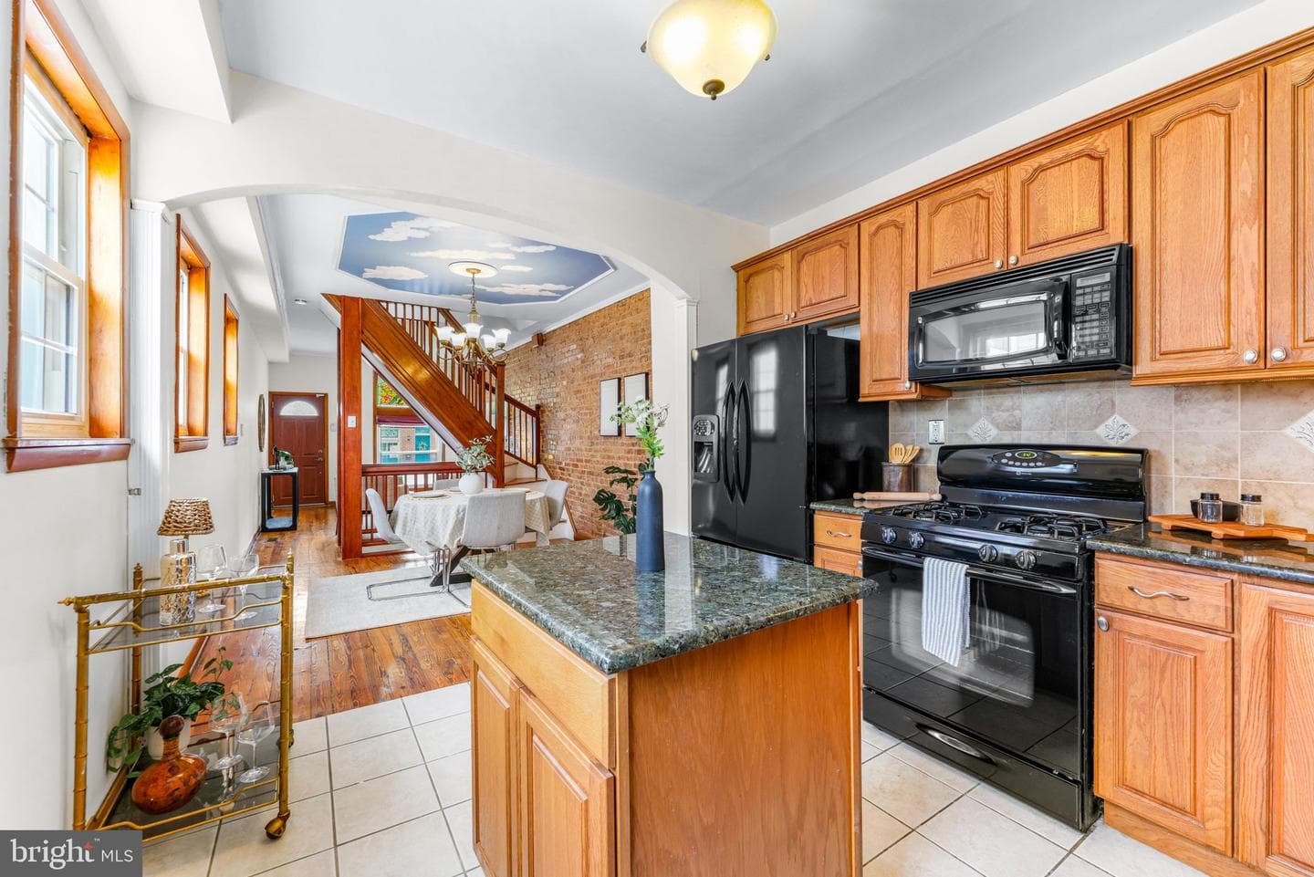 500 S Luzerne Avenue photo 12