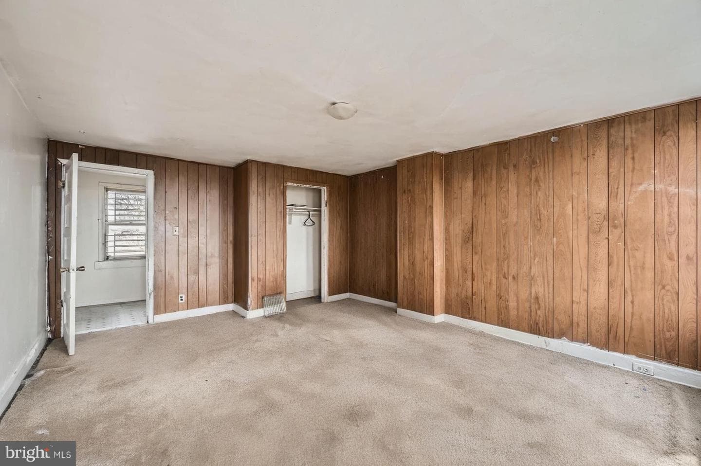 1620 W Franklin Street photo 11