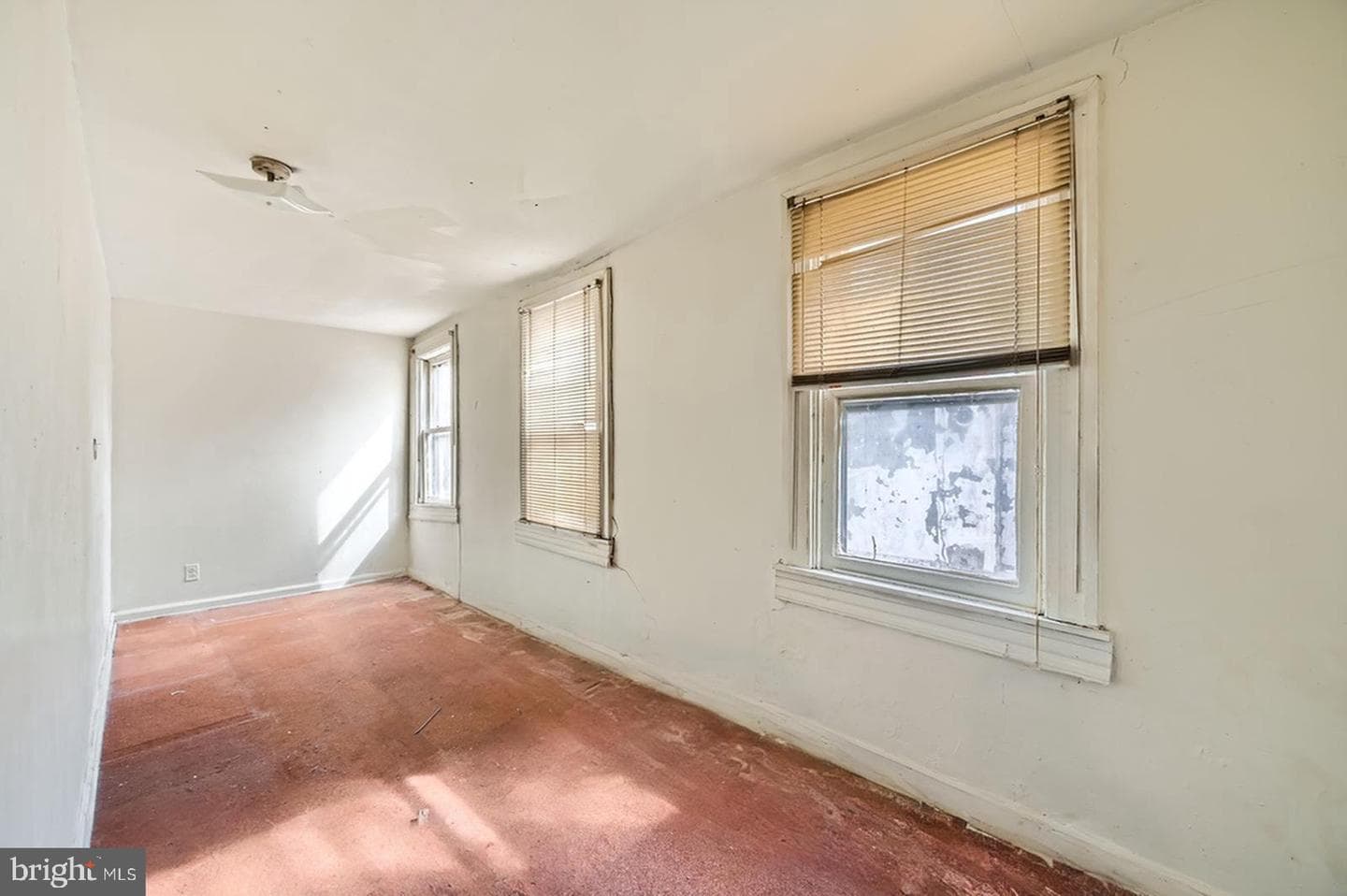1620 W Franklin Street photo 7