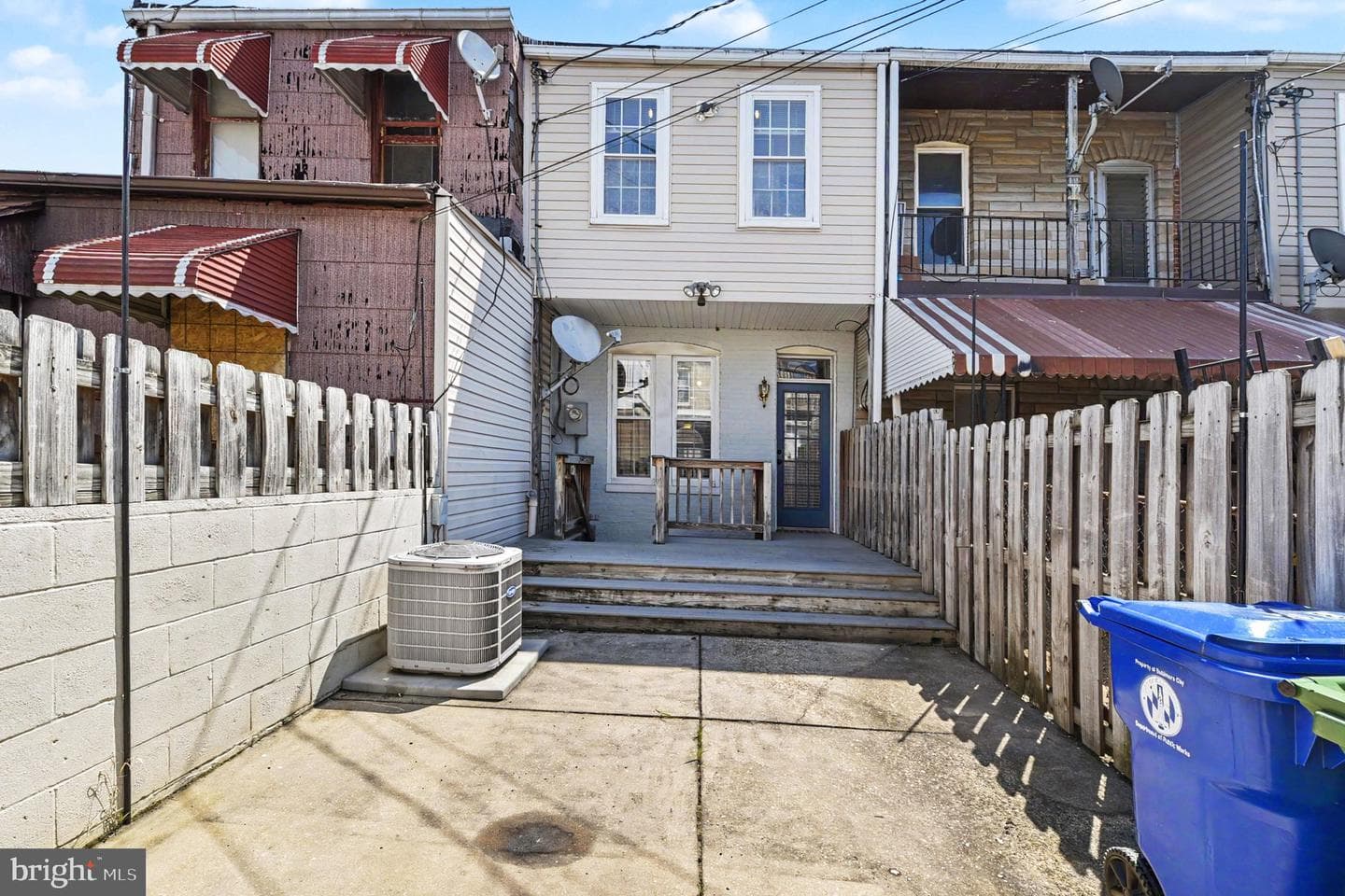 302 S East Avenue photo 29