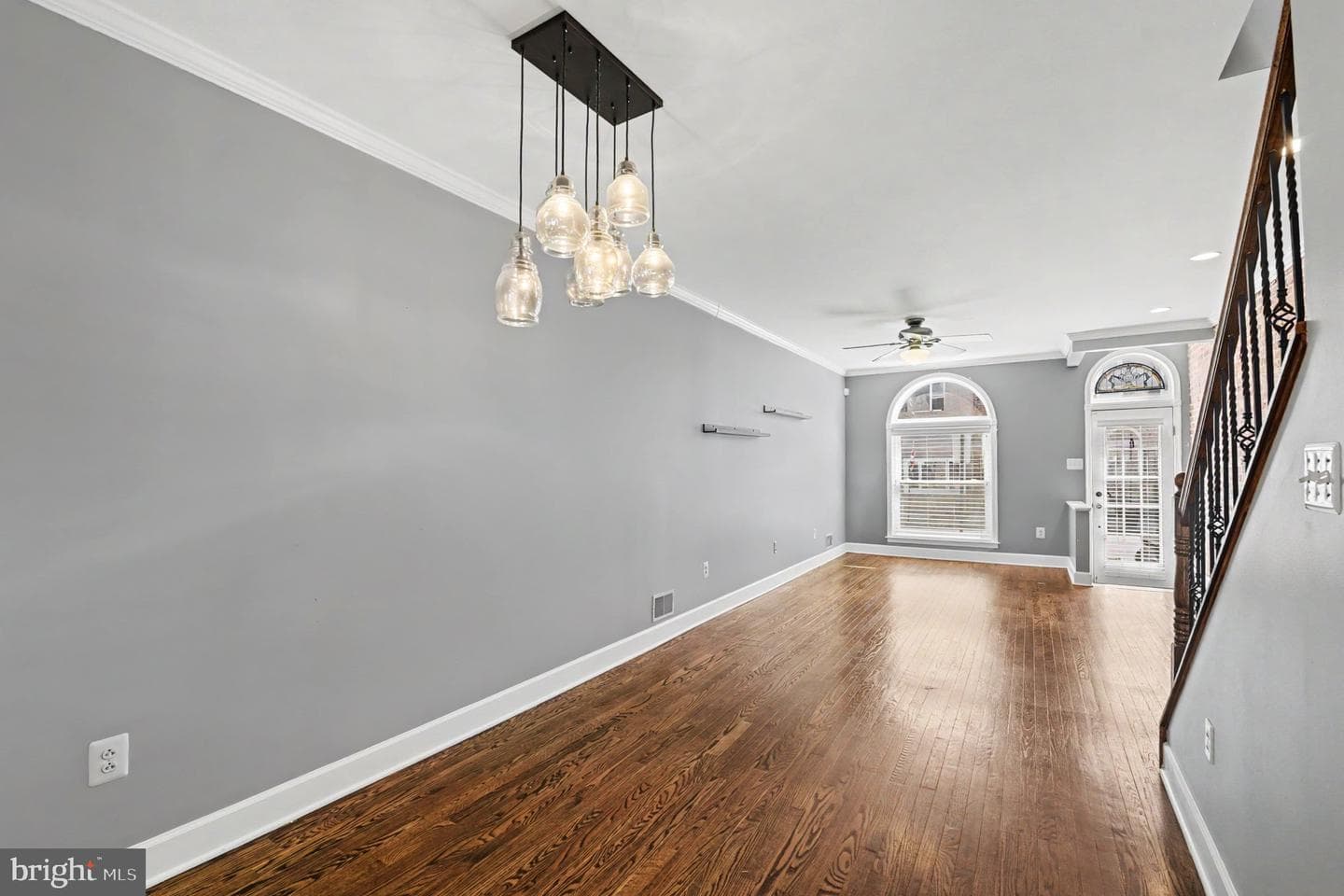 302 S East Avenue photo 7