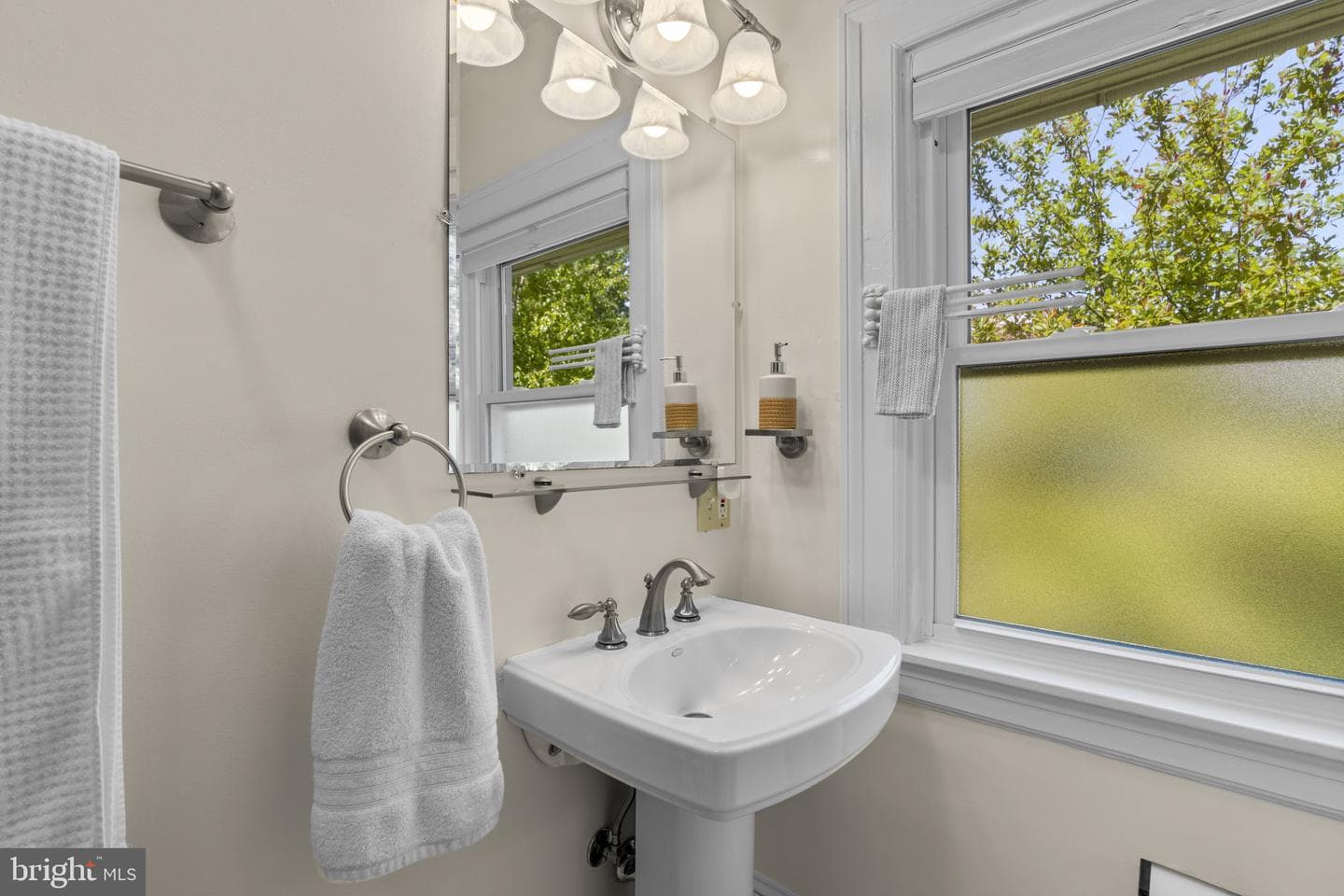 707 Brookwood Road photo 18