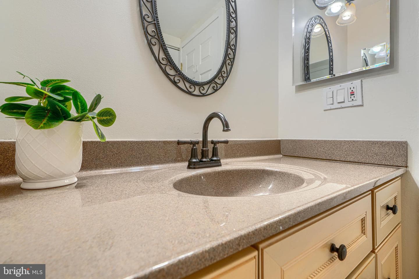 4100 Charles Street N #1010 photo 47