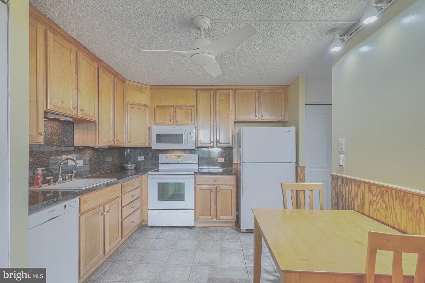 4100 Charles Street N #1010 photo 6