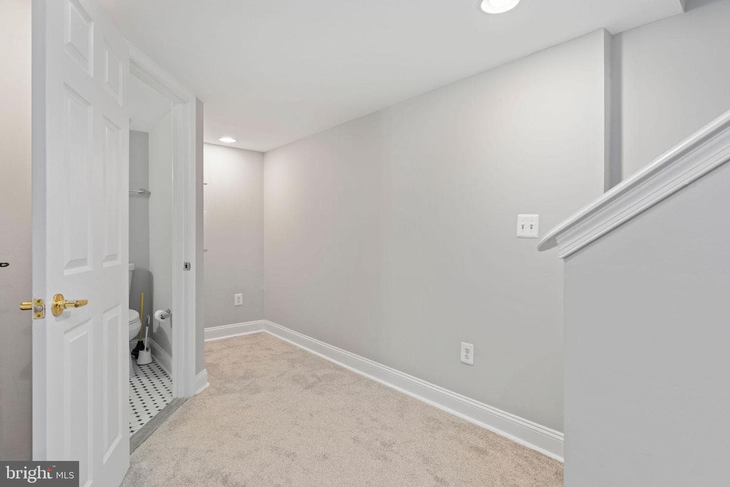 1109 S Baylis Street S photo 33