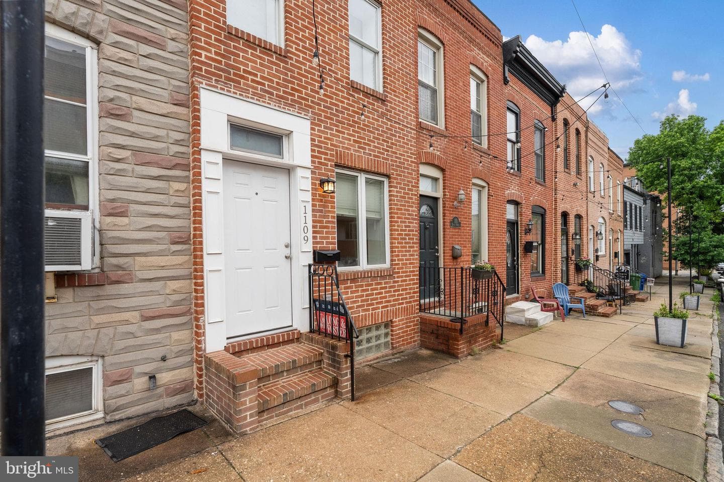 1109 S Baylis Street S photo 4