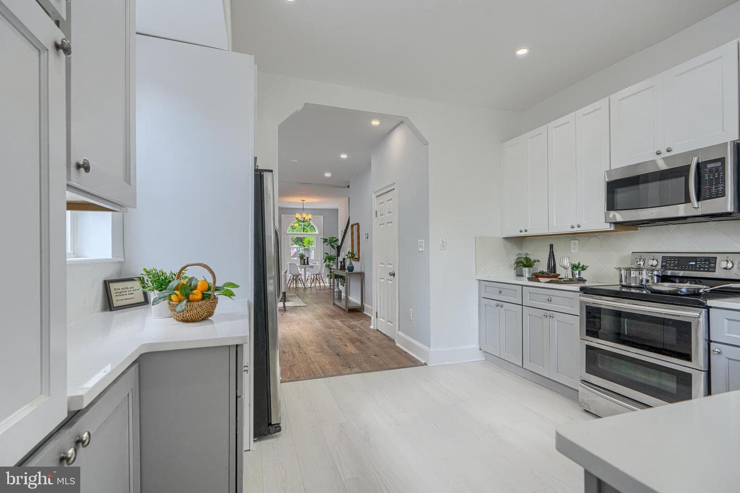 427 E 27th Street photo 13