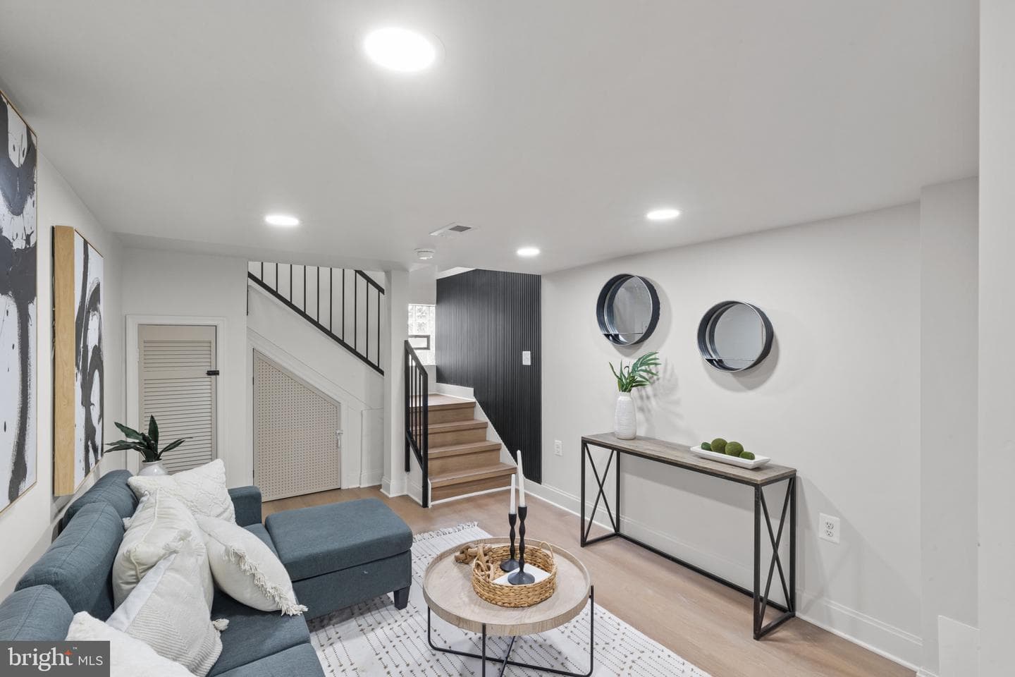 124 N Mount Street photo 11