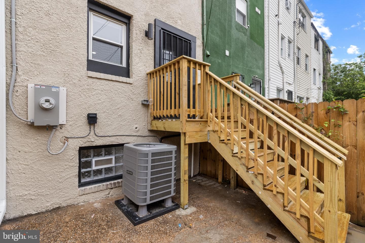 124 N Mount Street photo 33