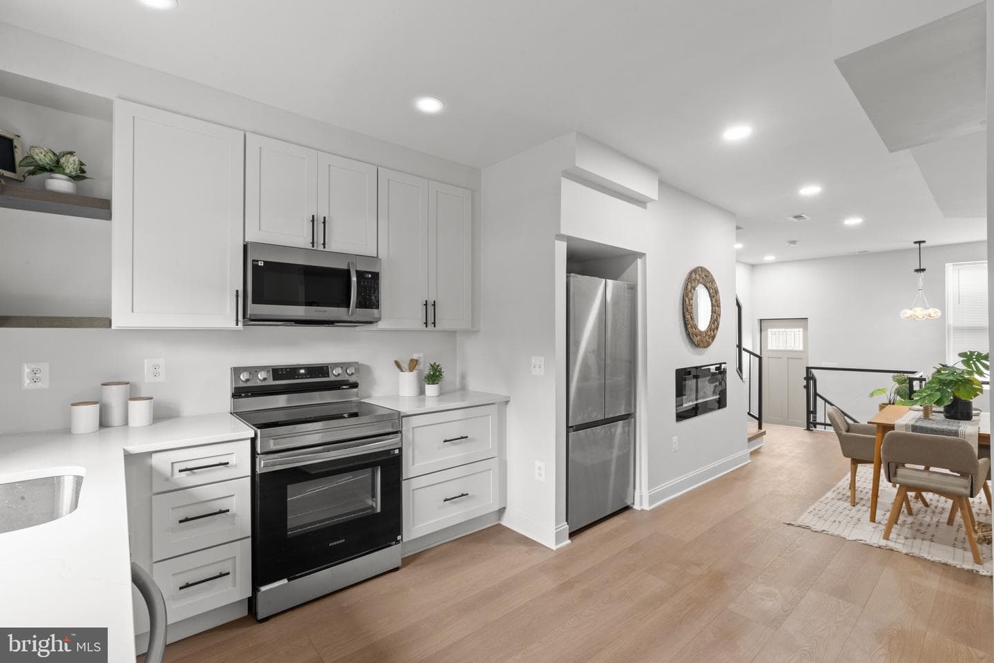 124 N Mount Street photo 5