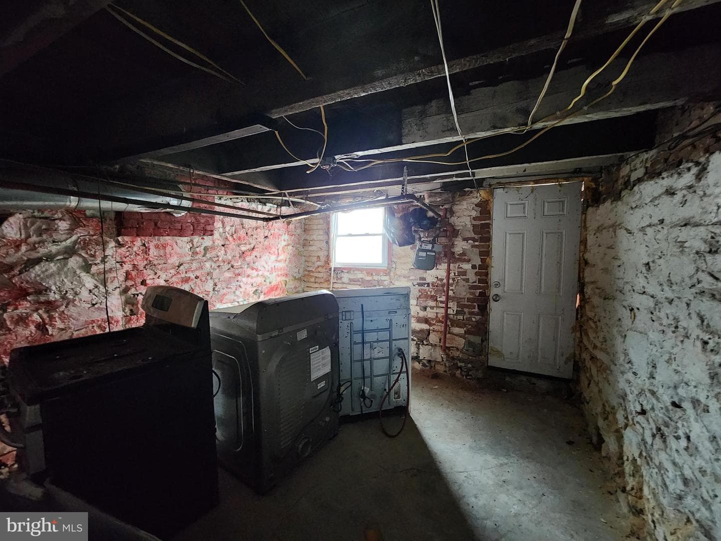 2021 Ridgehill Avenue photo 4