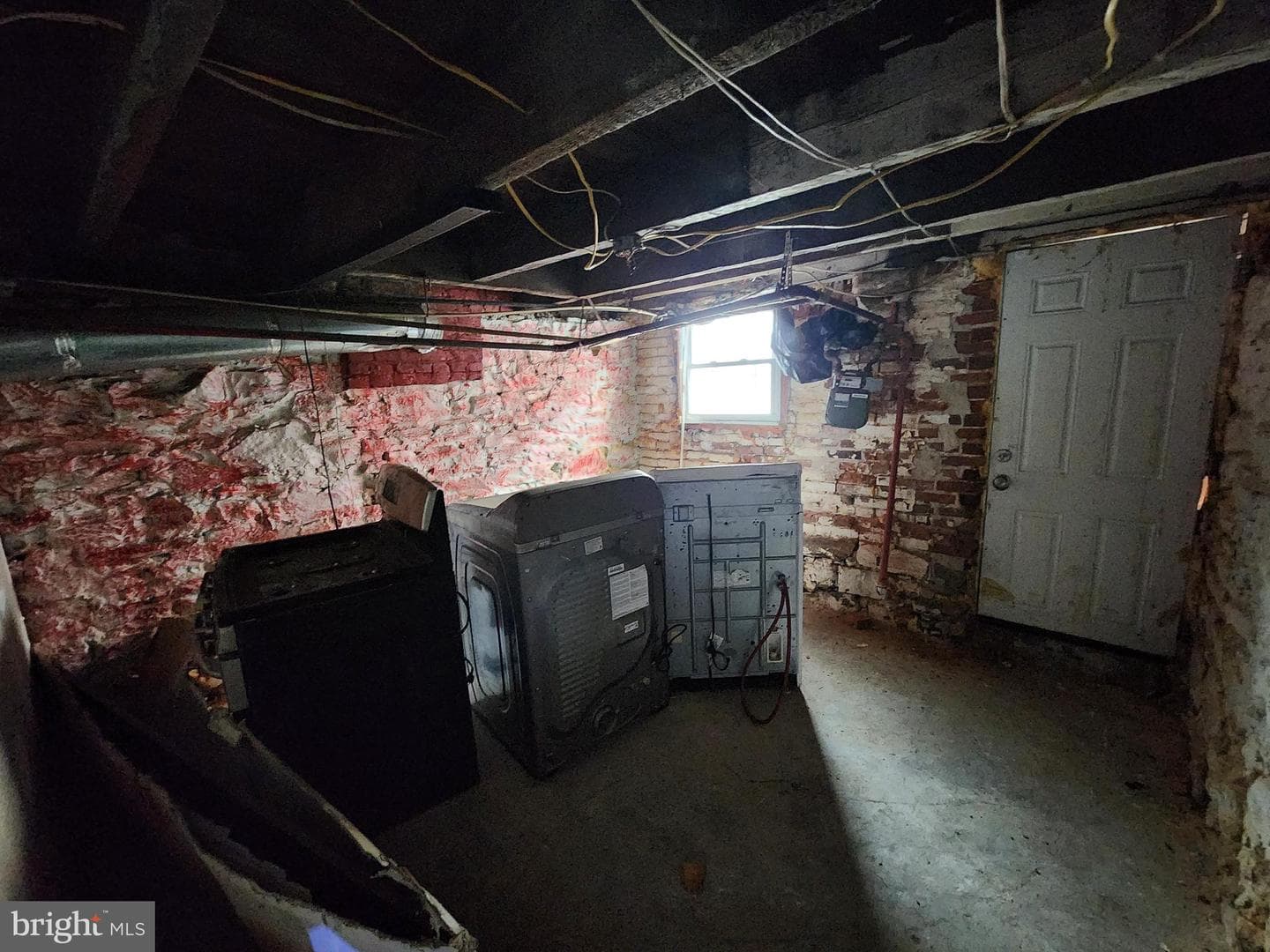 2021 Ridgehill Avenue photo 5