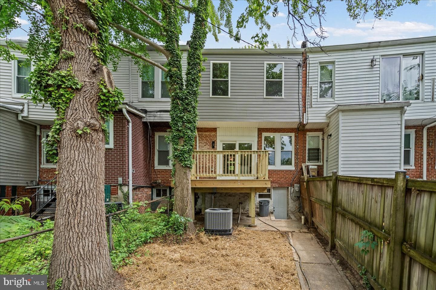 3210 Ellerslie Avenue photo 40