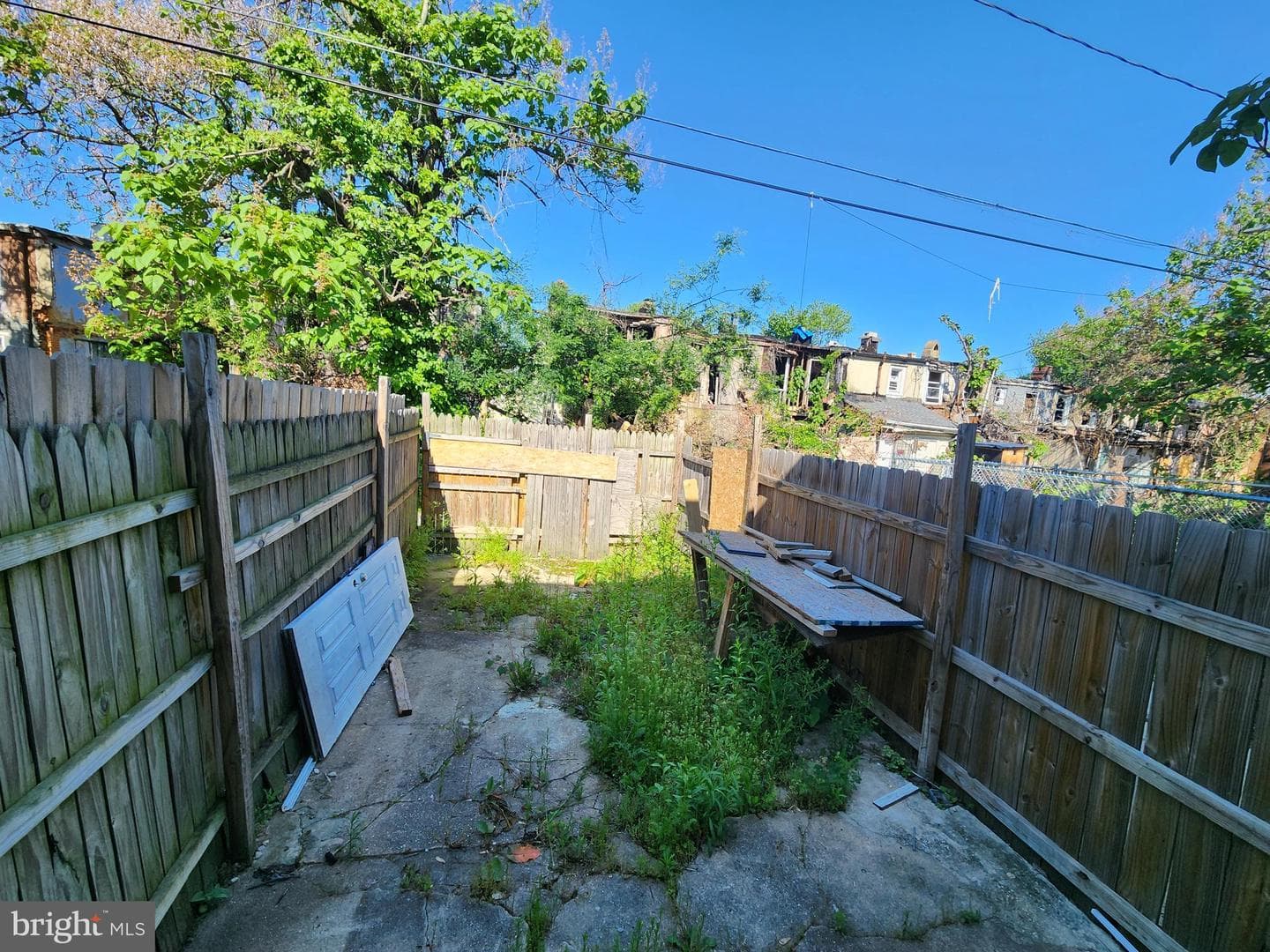 346 S Smallwood St photo 24