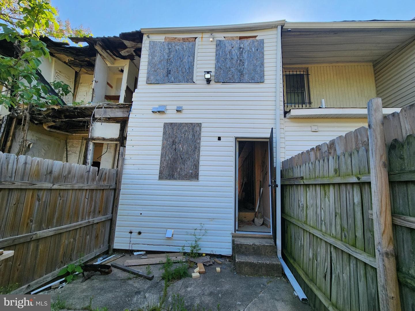 346 S Smallwood St photo 25