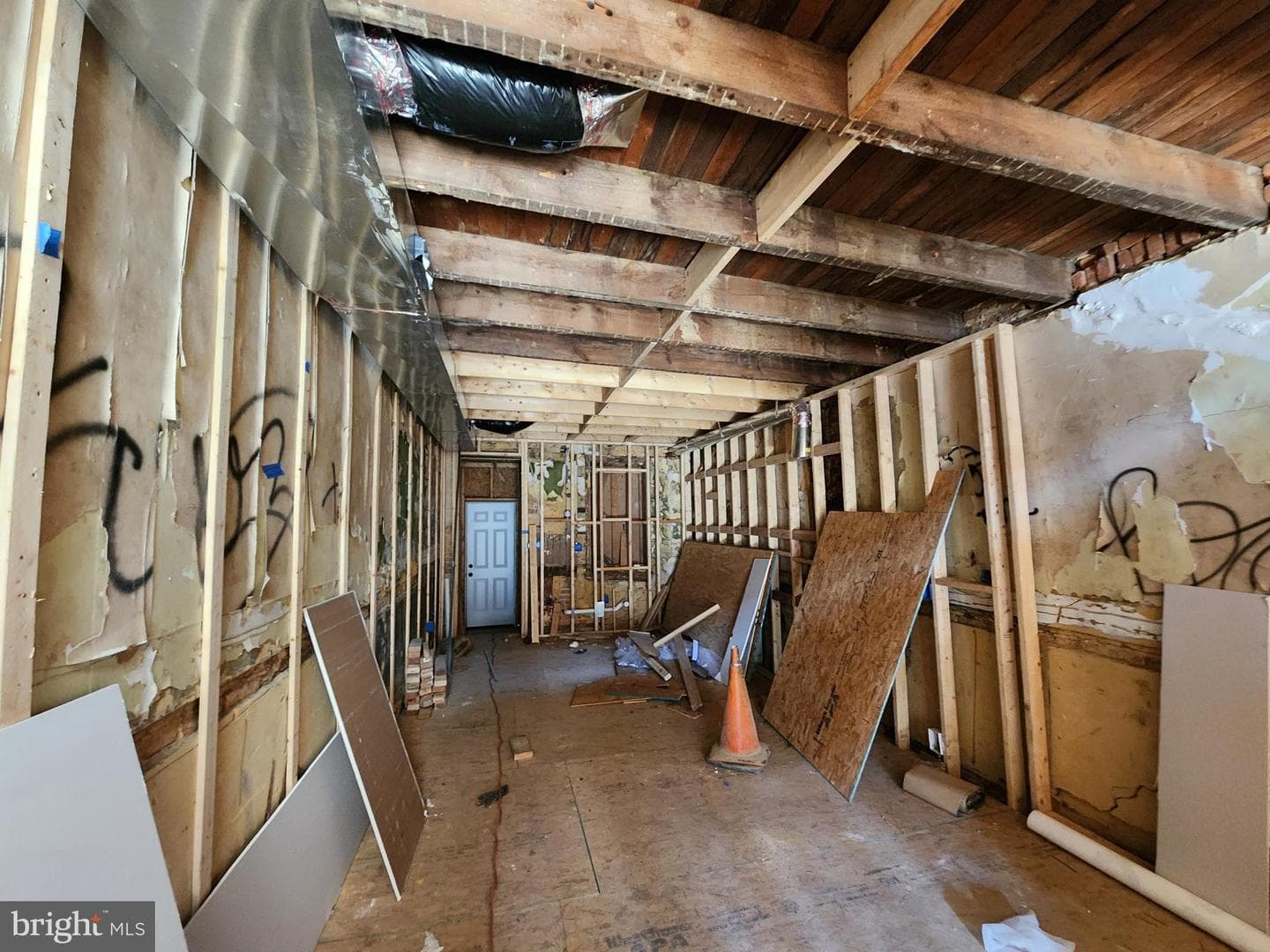346 S Smallwood St photo 4