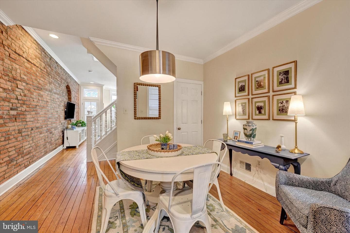 128 W Ostend Street photo 6