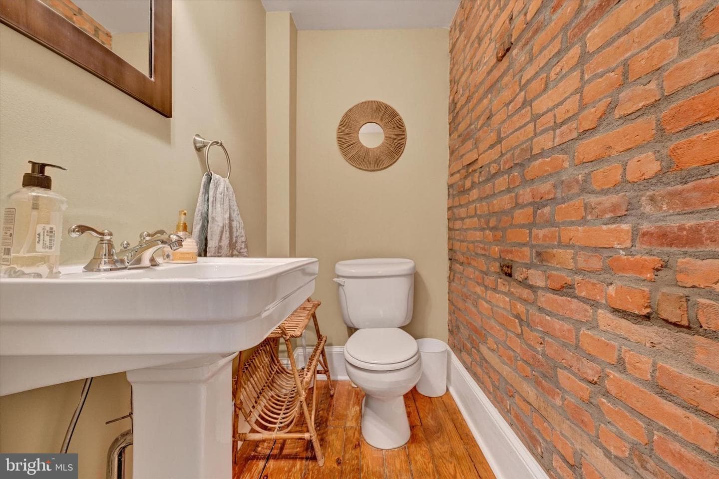 128 W Ostend Street photo 7