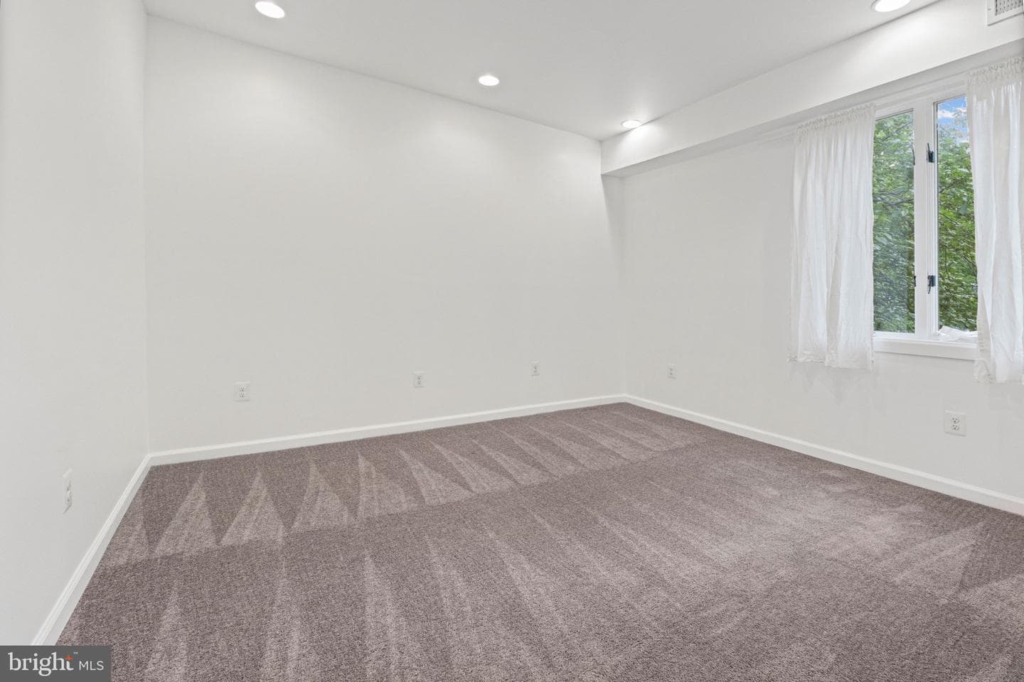6314 Brook Avenue photo 25