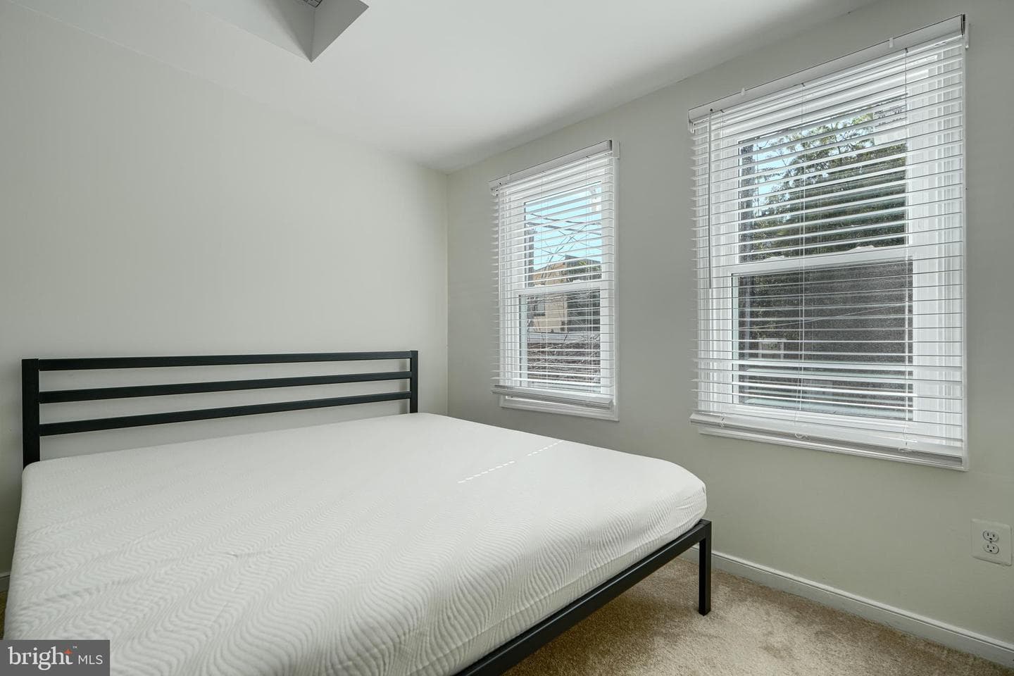 318 Otterbein Street photo 13