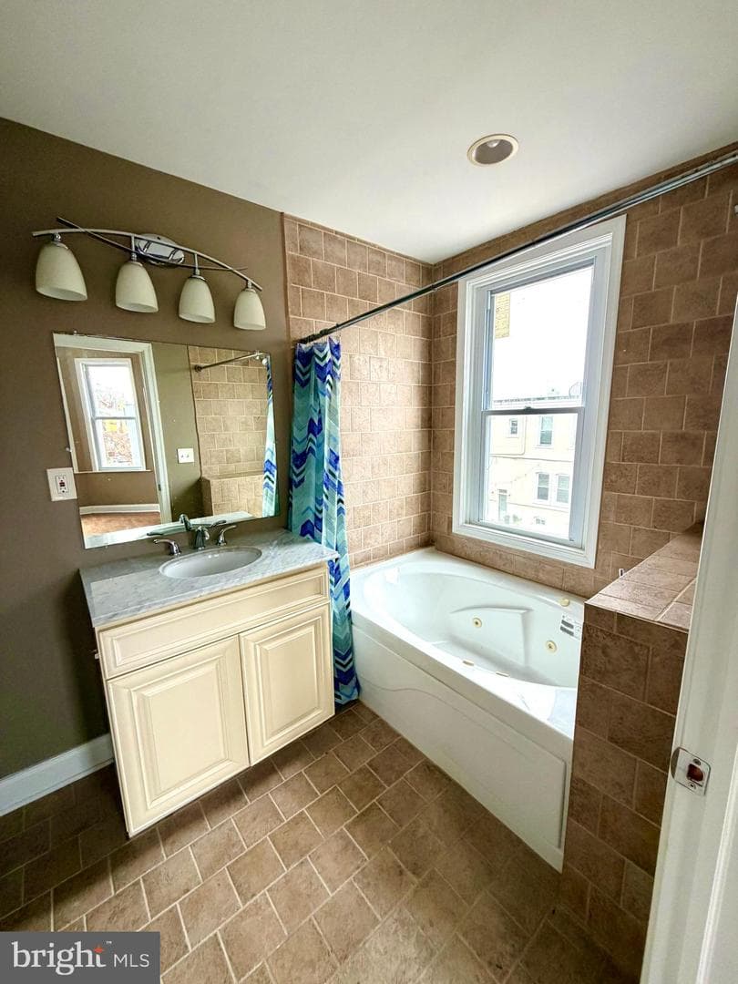 639 S Conkling Street photo 27