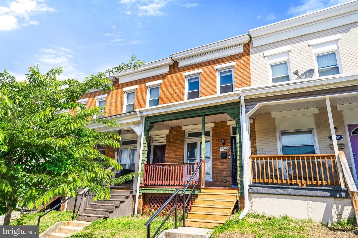 2732 Baker Street photo 2