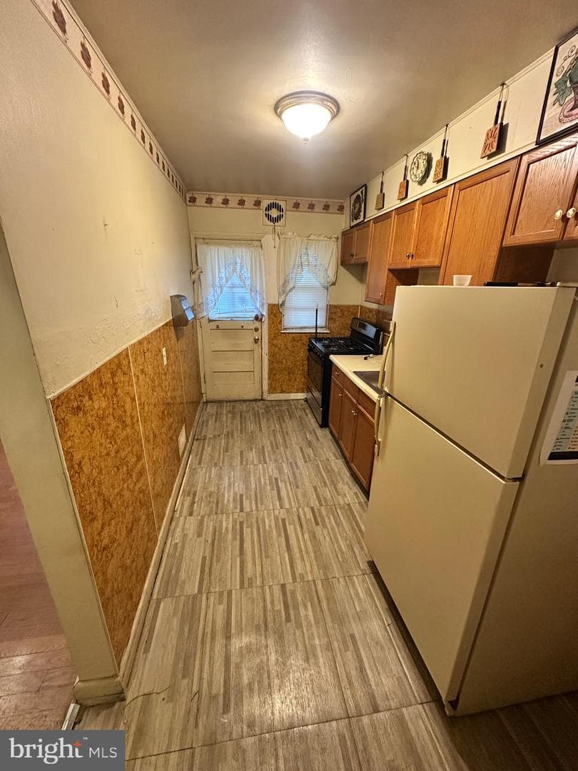 4020 Mortimer Avenue photo 16