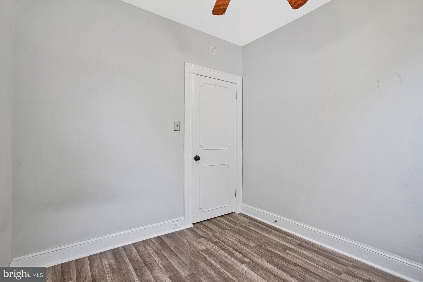 3541 5th Street photo 19