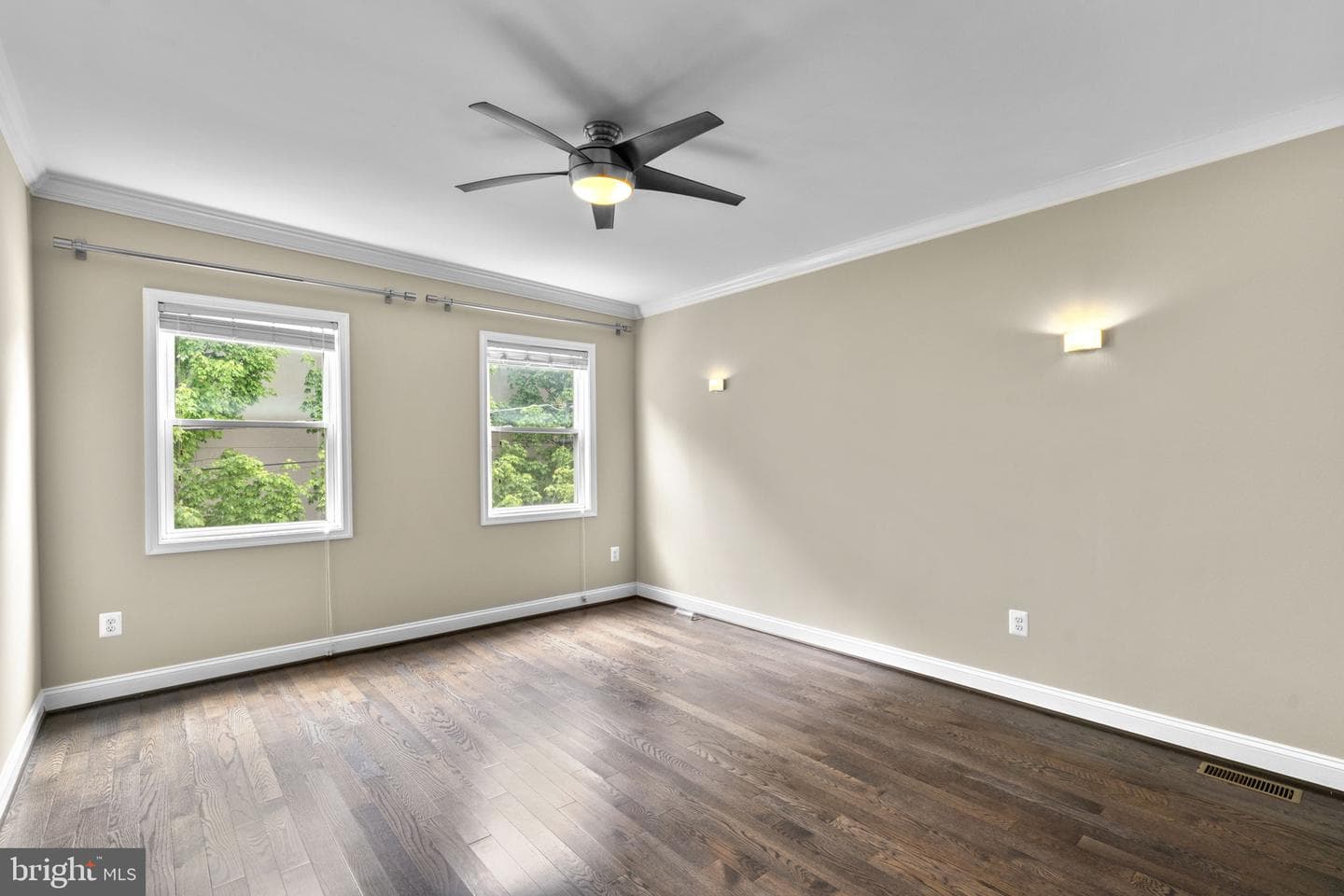 3127 Elliott Street photo 21