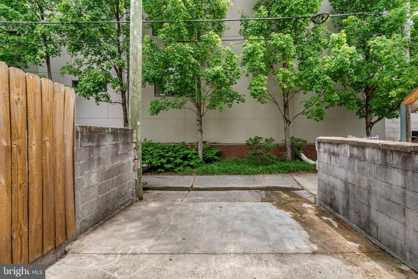 3127 Elliott Street photo 45