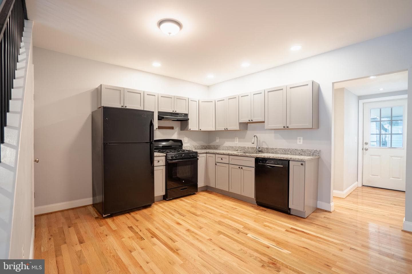 3804 Falls Road photo 4