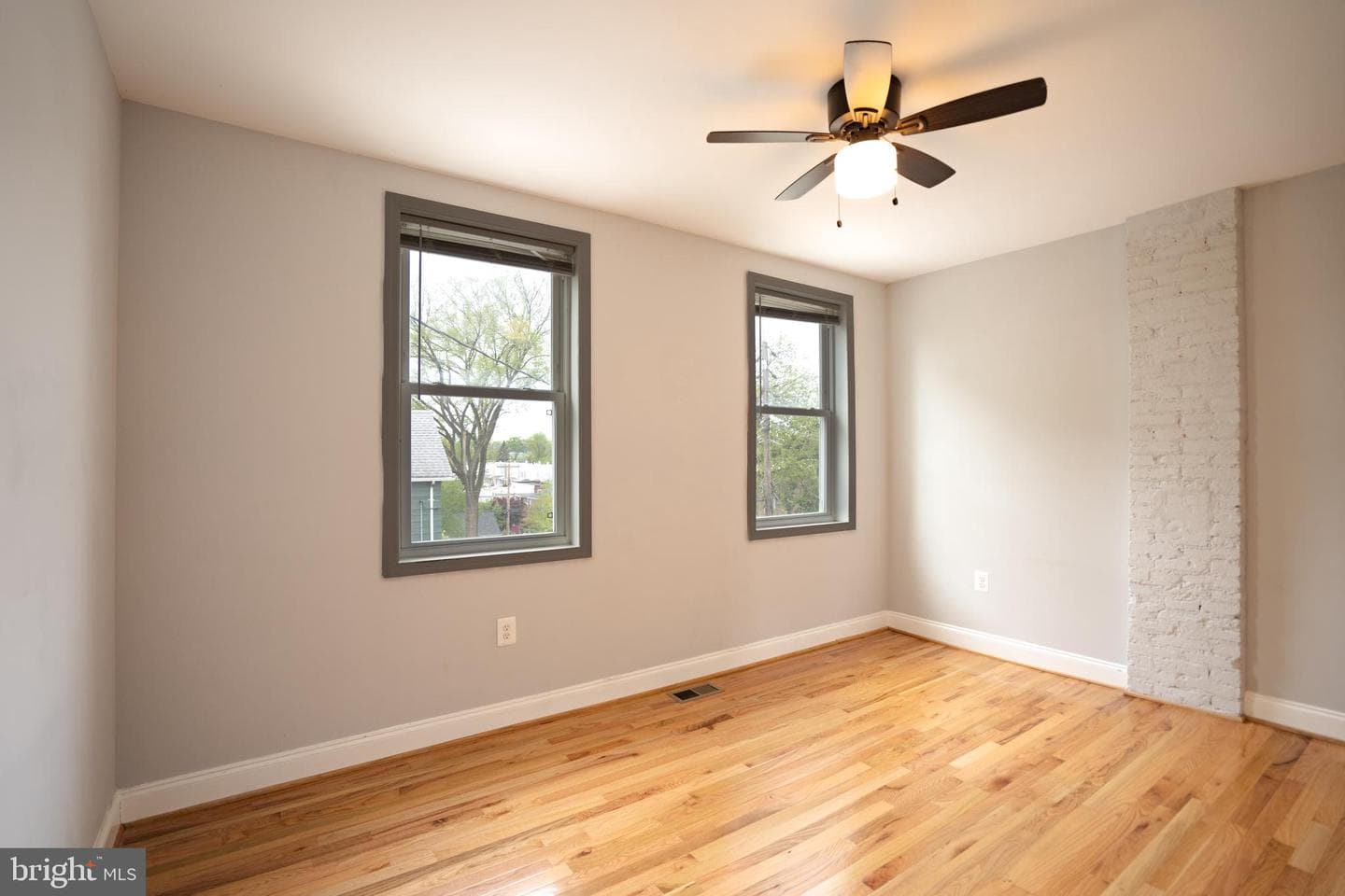 3804 Falls Road photo 7