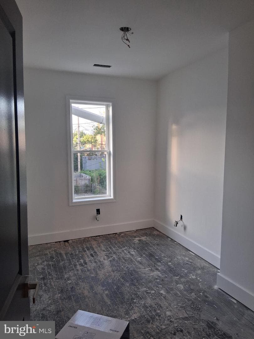 2926 Oakley Avenue photo 23
