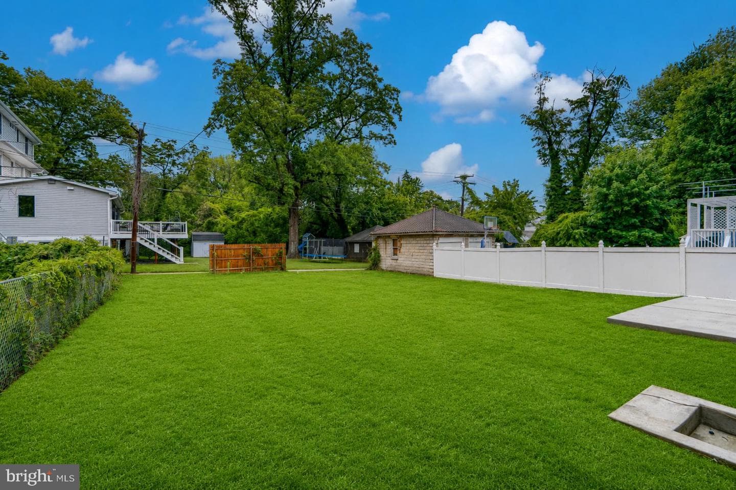 3410 Pinkney Road photo 50