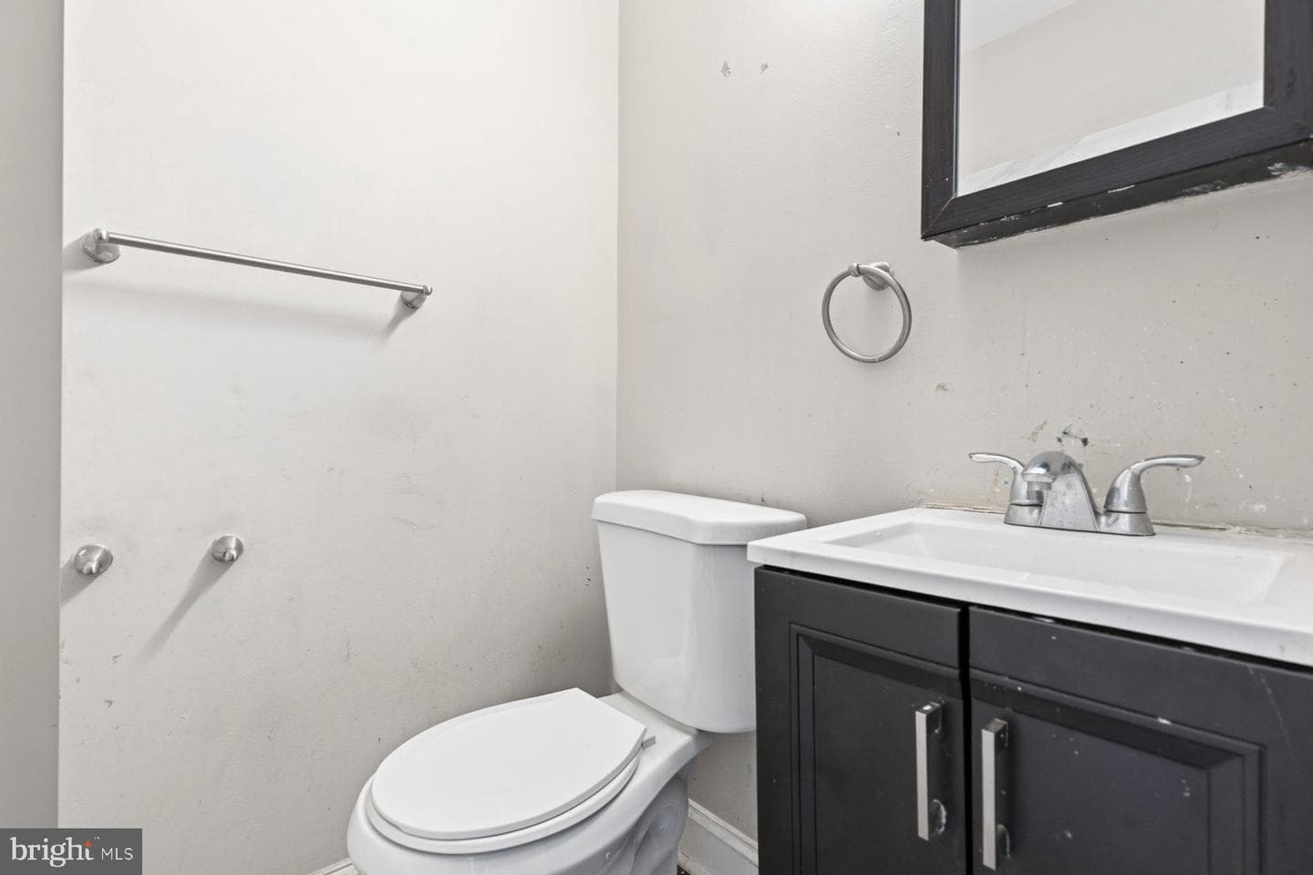 2215 Riggs Avenue photo 14