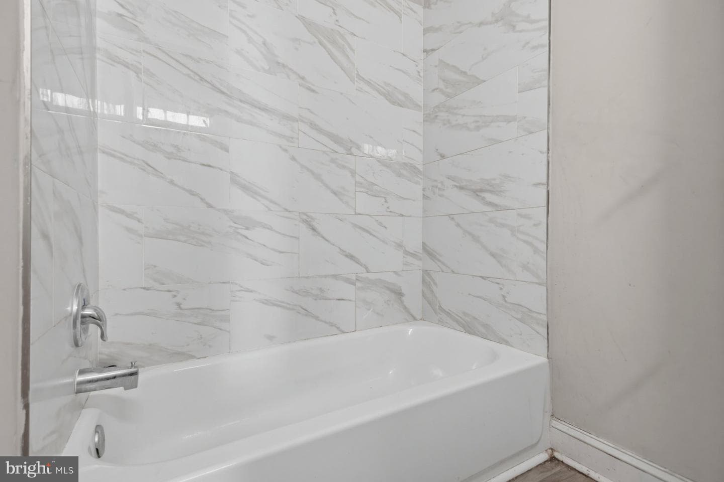 2215 Riggs Avenue photo 15