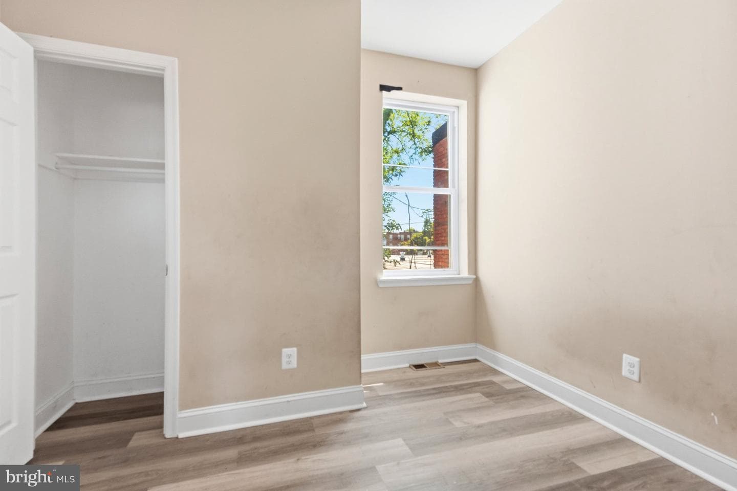 2215 Riggs Avenue photo 17