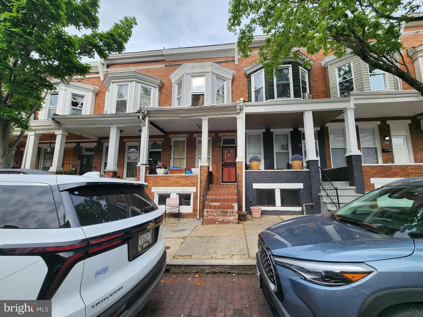 1724 Ruxton Avenue photo 1