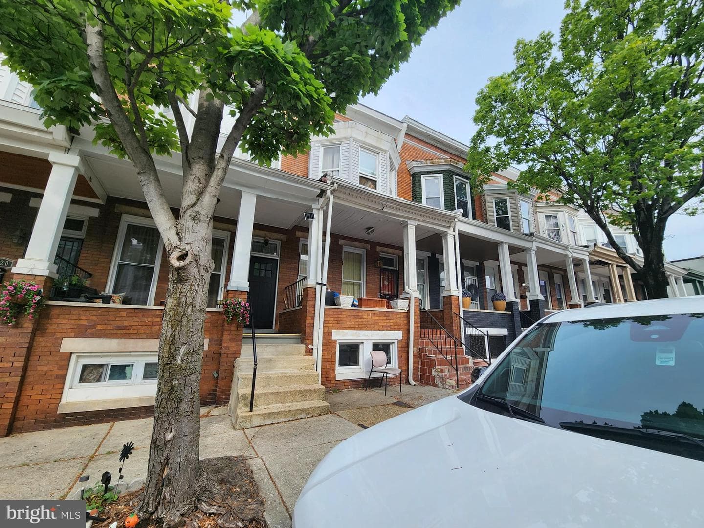1724 Ruxton Avenue photo 3