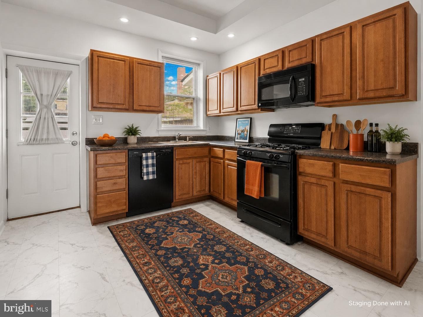 3915 Falls Road photo 9