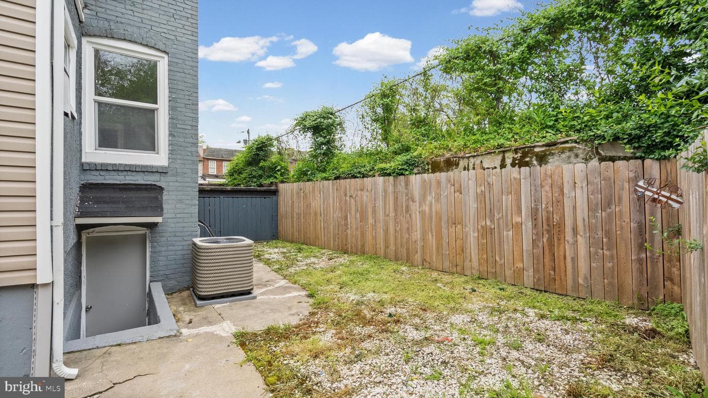 2916 Presbury Street photo 43