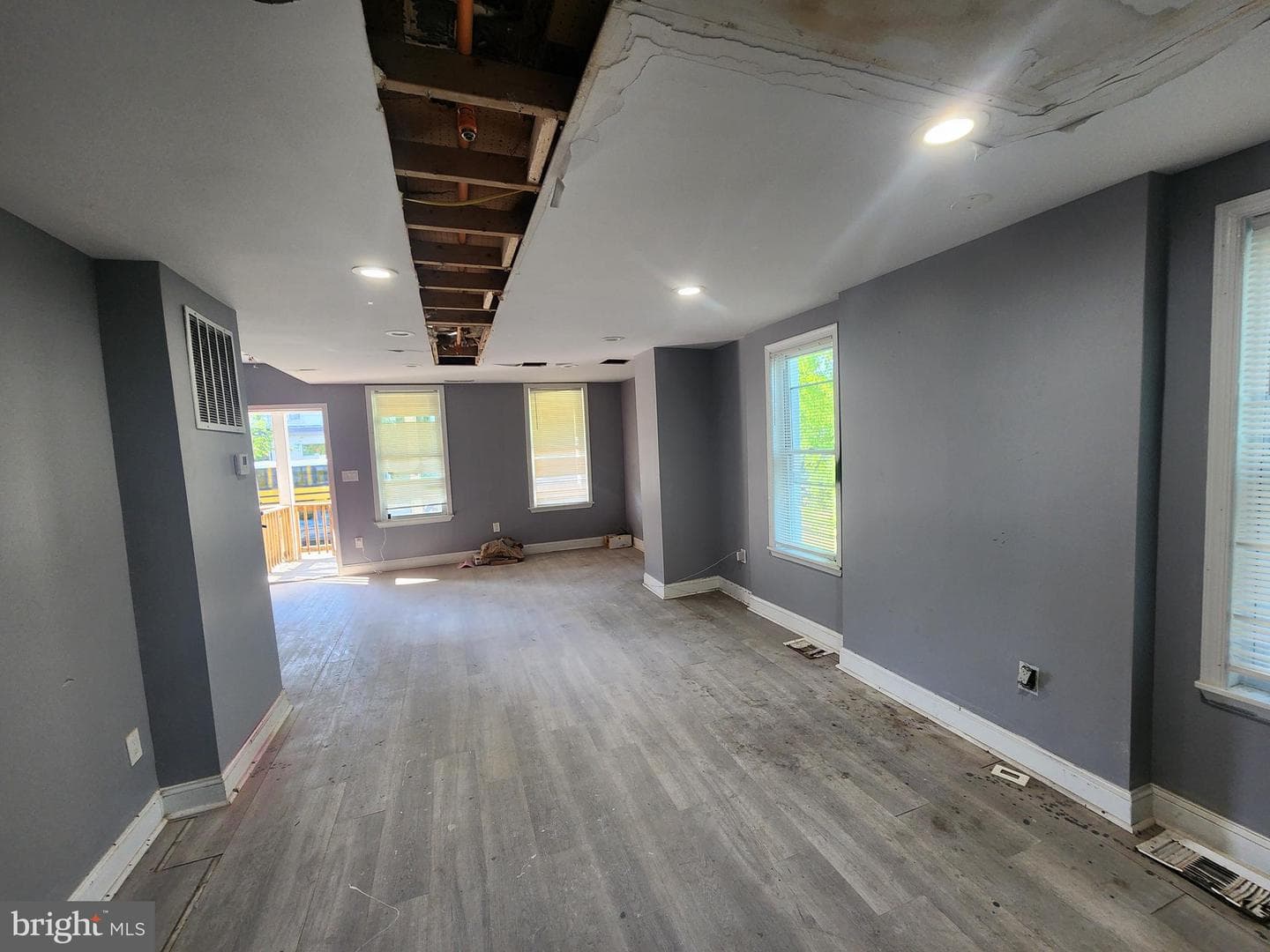 3516 Hayward Avenue photo 7