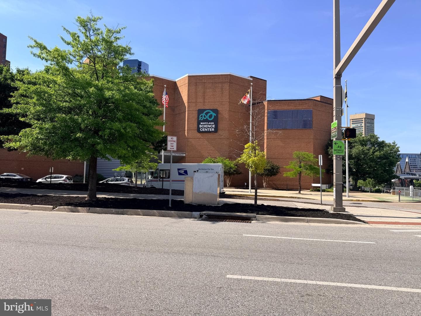 916 Bevan Street photo 17