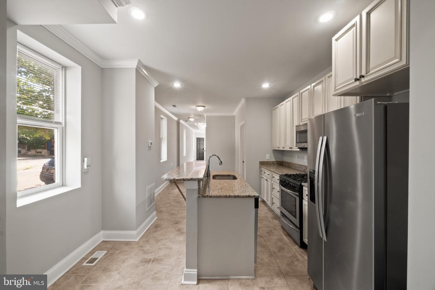 101 East Avenue photo 12